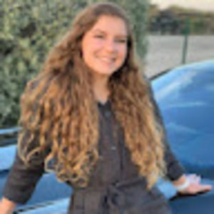 Meet your Posher, Katelyn